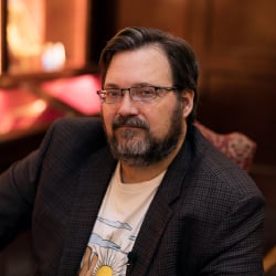 Брандън Сандерсън