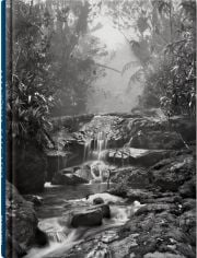 Sebastiаo Salgado. Amazоnia. Тефтер ‘Creek’