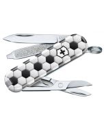Швейцарски джобен нож Victorinox Classic 2020 World of Soccer – лимитирана серия
