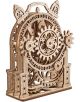 The 3D дървен пъзел Ugears - Старинен будилник (43 части) е модел на часовник със свързващи се зъбни колела, орнаментни изрязвания и здрава конструкция, напомнящ винтидж будилник или стиймпънк устройство.-3-thumb