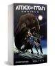 3D визуализация на Attack on Titan Omnibus 3 (Vol. 7-9), показваща двама въоръжени герои в зелени наметала, които се изправят срещу свиреп звяр под лунно небе, запечатвайки приключенията на мангата на Хаджиме Исаяма.-1-thumb