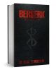 Berserk Deluxe Edition Vol. 5 е черна фентъзи манга за възрастни с твърди корици от Кентаро Миура, с червено релефно заглавие и тъмен символ на корицата, с номер на тома в долната част.-1-thumb