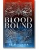 Корица на книгата "Blood Bound": богато украсени сребърни дракони и декоративни рамки върху червено-син градиент, със слогани "Двама съперници, един дуел" и "Биеш се или умираш" - идеална за феновете на фентъзи романтиката.-2-thumb