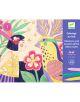 The Творчески комплект Djeco - Оцветяване върху дърво сладки момичета включва илюстрация на момиче с черна коса и цвете до пъстра птица сред тропически листа, оцветени с розови, зелени и лилави маркери - идеални за креативни занимания за деца.-6-thumb