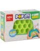 Електронна игра Pop It Apli Kids - зелена: правоъгълна зелена конзола с 4 игрови режима и 80 нива в цветен текст. Две ръце държат контролера-идеален подарък за деца.-1-thumb