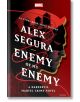 Корицата на книгата Enemy of My Enemy: A Daredevil Marvel Crime Novel показва червено-черен профил на маскираното лице на Daredevil на фона на град с удебелен бял текст и логото на Marvel - идеална за феновете на криминалните трилъри на Marvel.-thumb