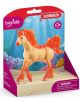 Фигурката Schleich: Огнен еднорог жребец е представен в цветна опаковка с фантастична подводна сцена и огненооранжева грива и опашка. Включва предупреждение за опасност от задушаване по-долу.-2-thumb