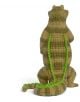 Фигурката Schleich: Рик крокодила е фигура на крокодил в кафяво със зелена синтетична плетка по гърба и опашката, седнал на хълбоците си и обърнат настрани - идеална за всяка колекция животни и изложена на обикновен бял фон.-2-thumb