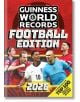 Корицата на книгата "Световни рекорди на Гинес - Футбол", издание 2026 г., показва петима известни футболисти в действие на червен фон, а текстът подчертава "100-те най-велики футболни моменти и рекорди".-1-thumb