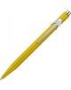 Жълта механична химикалка с шестоъгълно тяло, сребърен клипс и малък бутон в края - напълно съответстващ на класическия стил на Caran D'Ache жълта, който ще откриете в книжарница Orange.-1-thumb