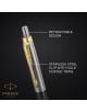 Близък план на химикалката Parker Royal Jotter Grey GT подчертава нейния прибиращ се дизайн и клипс от неръждаема стомана със златно покритие. Логото на Parker и надписът "EST. 1888" се появяват в долния ляв ъгъл на черен фон.-6-thumb