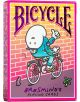 Карикатурен герой с кръгла бяла глава кара розов велосипед и мига със знака за мир до тухлена стена. "Карти за игра Bicycle Brosmind Four Gangs" се появява върху изображението, а наоколо са разпръснати закачливи рисунки като банани.-1-thumb