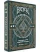 Зелена и златна кутия Карти за игра Bicycle Byzantine със сложни рисунки на линии, символи на костюми и златни и сребърни фолирани акценти. Отпред е изписано MADE IN USA (Произведено в САЩ); отстрани е отпечатан надпис BYZANTINE.-1-thumb