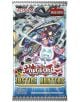 Бустер пакетът за игра с карти Yu-Gi-Oh!, озаглавен Justice Hunters Booster, който се предлага в книжарница Orange, включва динамични герои в аниме стил, включително футуристичен брониран воин, магически символи и ярки ефекти.-thumb