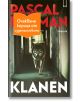 Корица на книгата за Кланът. На нея е изобразен ръмжащ вълк в тъмен, запуснат коридор. Оранжев етикет на български език гласи: "Очакваме корица от издателството" (очакваме корица от издателството).-thumb