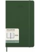 Класическият зелен седмичен тефтер-органайзер Moleskine Myrtle Green 2026 г. С твърди корици има ластик за затваряне, етикет с лого Moleskine и изображение на вътрешните страници на органайзера.-1-thumb