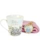 Комплект Me to You Shine Bright включва керамична чаша с надпис "Relax and Unwind" и мече Tatty Teddy, сгъната розова кърпа и ключодържател сърце с мече и флорален дизайн на бял фон.-3-thumb