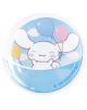 Кръгъл 3D стикер за капсули от Комплект 3D капсули стикери Sanrio - Cinnamon показва усмихнат Cinnamoroll с жълти, сини и розови балони на фона на небе с облаци - идеален за поклонници на Sanrio аксесоари и стикери.-2-thumb