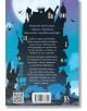 На задната корица на "Кулата в края на времето" има тъмна, приказно-страшна къща с прилепи под синьо нощно небе, силуети на дървета, вещица и бухал. Детско фентъзи текстът е на български.-3-thumb