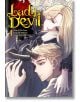 На корицата на Lady Devil, Vol. 1 е изобразена руса жена в черна рокля, която държи русокос мъж с черни рога. И двамата са с бледа кожа и сини очи, легнали плътно един до друг с тържествено изражение.-thumb