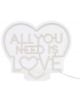 Лампата на Legami It's A Sign - All You Need Is Love представлява бяло неоново сърце с текст "ALL YOU NEED IS LOVE", в който буквата О е сърце. Идеална за Свети Валентин, тя разполага с видим кабел в долния десен ъгъл.-7-thumb