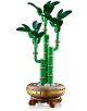Комплектът „LEGO Botanicals Бамбук за късмет“ включва три бамбукови стъбла с листати върхове и кръгла кафява саксия със сиви камъчета — очарователно декоративно растение за всяко пространство.-2-thumb