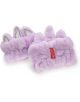 Чифт пухкави лавандулови чехли с ушички на зайче и червен етикет Legami, оформени като животински лапички - идеални за носене с гривните Legami Unicorn (Ленти за китки Legami - Unicorn) за уютни спа дни у дома.-3-thumb