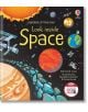 Корицата на Look Inside Space показва ярки илюстрации на планети, слънце, астронавт и космическа станция на звезден черен фон. Освен това на корицата са изобразени стикери с награди и имената на авторите.-thumb