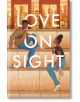 Илюстрирана корица на Love on Sight, съвременен романтичен роман за младежи, чието действие се развива в центъра на Лондон, с двама тийнейджъри на открити стъпала по залез слънце - двойна история за Ромео и Жулиета от Асли Йенсен.-thumb