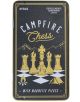 Правоъгълна калаена кутия с надпис Campfire Chess (Шах за огън) изобразява златни шахматни фигури на карирана дъска, огън и палатка, а на заден план - звезди. Магнитен шах от Gentlemen's Hardware - предлага се в книжарница Orange.-1-thumb