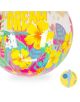 Надуваема топка с брокат Legami - Tropicana Dream е надуваема плажна топка с жълти цветя хибискус, зелени листа и смел текст "DREAM". Вложката показва размера ѝ от 40 см (15,75 инча) до силует, който държи аксесоара.-2-thumb