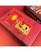 Близък план на експлодиращите котенца от Настолна игра: Котешки крадец, отворена, за да се видят картите за игра и изненадана жълта котешка играчка. Опаковката показва смели червени и жълти графики с текст TNT от популярната настолна игра.-6-thumb