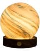 Настолна лампа Gingko AstraGlass Light Mini Polar Cloud има сферичен, мраморен жълто-кафяв нюанс на ръчно издухано стъкло върху тъмна дървена основа, излъчващ топла, мека светлина, напомняща малка планета.-1-thumb