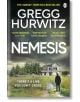 Корица на книгата "Немезида", на която е изобразена сенчеста фигура, която върви към голяма изолирана къща под облачно небе. Слоганът гласи: "Има граница, която не се преминава...-thumb