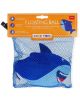 Неопренова плаваща топка Legami - Shark в синьо и бяло е представена в синя мрежеста торбичка с оранжов етикет с надпис FLOATING BALL и GOOD VIBES - идеална играчка за вода със забавен летен дизайн и анимационна акула.-3-thumb