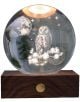 Нощна лампа Gingko Amber Crystal Light Owl Moon има кристална топка с гравирана сова на клон, звезди и пълна луна, осветена отгоре върху дървена основа с кръгъл златен бутон.-1-thumb