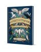 Корицата на книгата "Орнитография" показва подробни илюстрации на различни птици около бежов банер с текст на руски език. Тъмносиният фон подчертава ярките, реалистични птици, а в долната част е изписано името на автора - Джесика Ру.-1-thumb