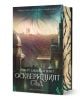 Фантастична корица на книга с мистични сгради, светещо небе и два силуета на мост. Заглавието "Оскверненият съд" на Робърт Джаксън Бенет се откроява с удебелен български шрифт.-1-thumb