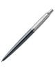 Сребристо-сива химикалка с метален клипс със стрелка - тази Royal Jotter XL Alexandra Matte Grey химикалка Parker е стилен избор, който вече се предлага в книжарница Orange.-1-thumb