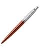 Прибираща се химикалка Parker Royal Jotter Chelsea Orange с корпус от меден металик и капачка в сребрист цвят, с гравирана стрелка в горната част - предлага се в книжарница Orange.-1-thumb