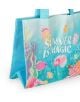 Плажна чанта Legami - Summer is Magic има сини дръжки и подводен дизайн с рибки, корали, медузи и надпис "SUMMER IS MAGIC" в бяло -деален аксесоар за плаж.-2-thumb