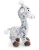 Плюшена играчка Nici - Жирафчето Winny, 20 см, сини и светлолилави петна, бяло лице, кафяви копита и пухкави бели акценти по опашката и главата, изправено в дясно.-2-thumb