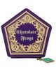Портмоне ABYstyle Harry Potter - Chocolate Frog е портфейл с петоъгълна форма, лилаво и златисто, с орнаментиран надпис "Chocolate Frogs", декоративни шарки и зелен етикет Honeydukes на ципа.-2-thumb