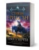 На корицата на фентъзи книга на български език е изобразен ездач с качулка, който държи копие под бурно лилаво небе. Заглавието е Малазанска книга на мъртвите, сказание 9: Прах от мечти от Стивън Ериксън.-1-thumb