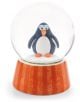 Очарователното преспапие Nici - Пингвинът Хорхе показва малък пингвин върху бял сняг в стъклен купол с оранжева основа и райета - идеален подарък или зимна декорация за всяко помещение.-1-thumb