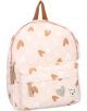 Раничката за детска градина Vadobag Kidzroom Loving Days е в светлорозов цвят с кафяви и бели сърчица, преден джоб с цип и етикет на Kidzroom със сребристо сърце. Тази очарователна раничка разполага и с кафява дръжка за носене отгоре.-1-thumb