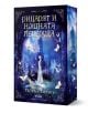 Корица на фентъзи книга в сини тонове изобразява момиче в бяла рокля, заобиколено от светещи пеперуди, с готически замък и лунно небе на заден план. Заглавието е на български: Рицарят и нощната пеперуда от Рейчъл Гилиг. -1-thumb