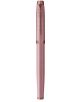 Ролер Parker IM Mauve, с кутия, показан вертикално с поставена капачка, има метално розово покритие и монохромен дизайн за изживяване с лукс.-2-thumb