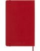 Затвореният червен „Седмичен тефтер-органайзер Moleskine 18 месеца“ (юли 2026 – декември 2027) има заоблени ъгли, еластично затваряне, лента за отбелязване в същия цвят и надпис „18 месеца седмичен органайзер“, изгравиран на корицата.-3-thumb