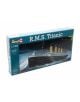 Кутията на Сглобяем модел Revell - Кораб RMS Titanic показва нощна илюстрация на осветения кораб, етикетирана с мащаб 1:1200 и надпис R.M.S. Titanic.-1-thumb